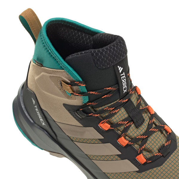 Adidas Terrex Skychaser AX5 Mid Gore-Tex Climawarm Adidas Terrex Skychaser AX5 Mid Gore-Tex Climawarm на цена 164.99 €