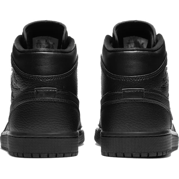 Jordan 1 Mid Black на цена 109.00 € (213.19 лв.)