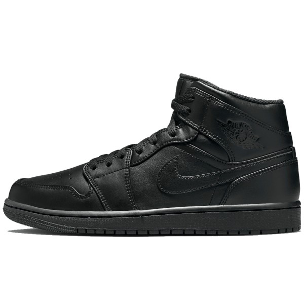 Jordan 1 Mid Triple Black на цена 125.00 € (244.48 лв.)