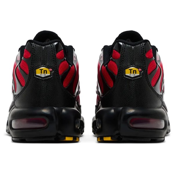 Nike Air Max Plus Black Red Nike Air Max Plus Black Red на цена 189.00 € (369.65 лв.)