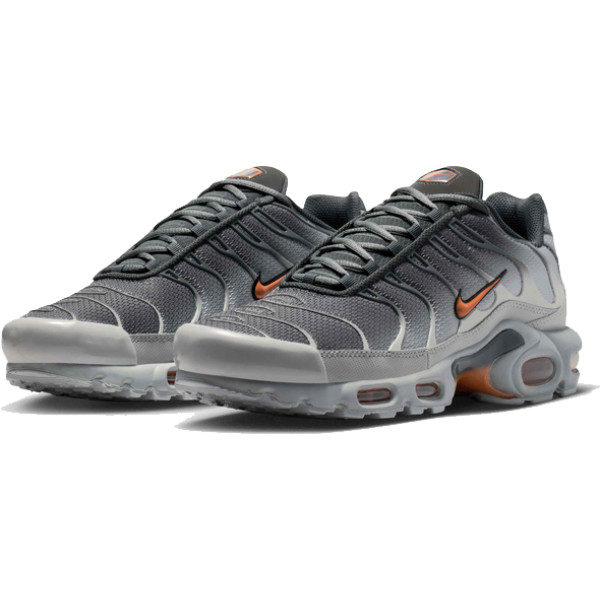 Nike Air Max Plus Gray Orange Nike Air Max Plus Gray Orange на цена 189.99 € (371.59 лв.)