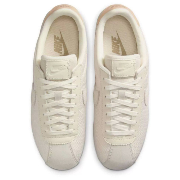 Nike W Cortez CN Nike W Cortez CN на цена 99.00 € (193.63 лв.)